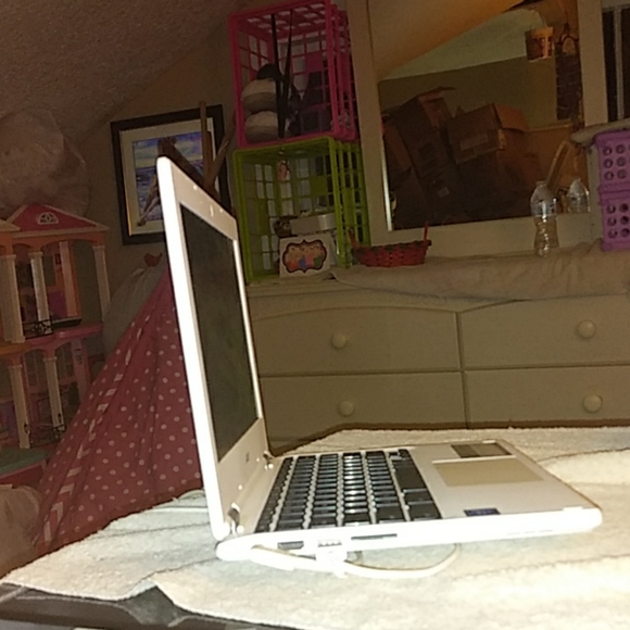 Computer - Picture 4 of 5